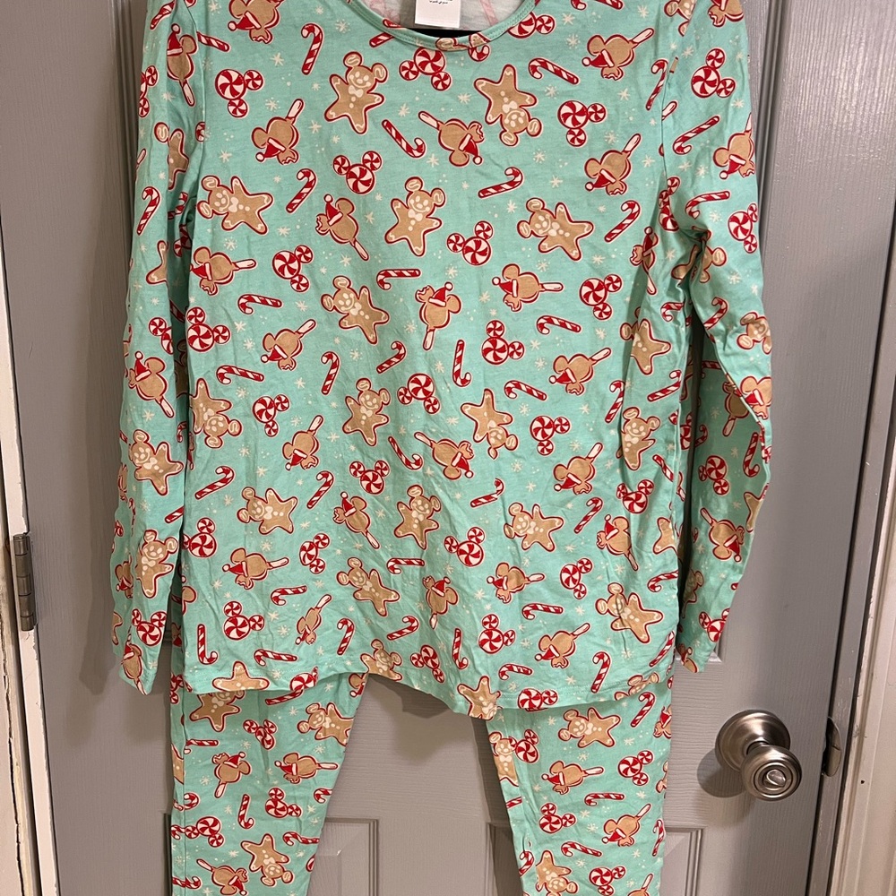 Disney Women’s Gingerbread Pajama Set